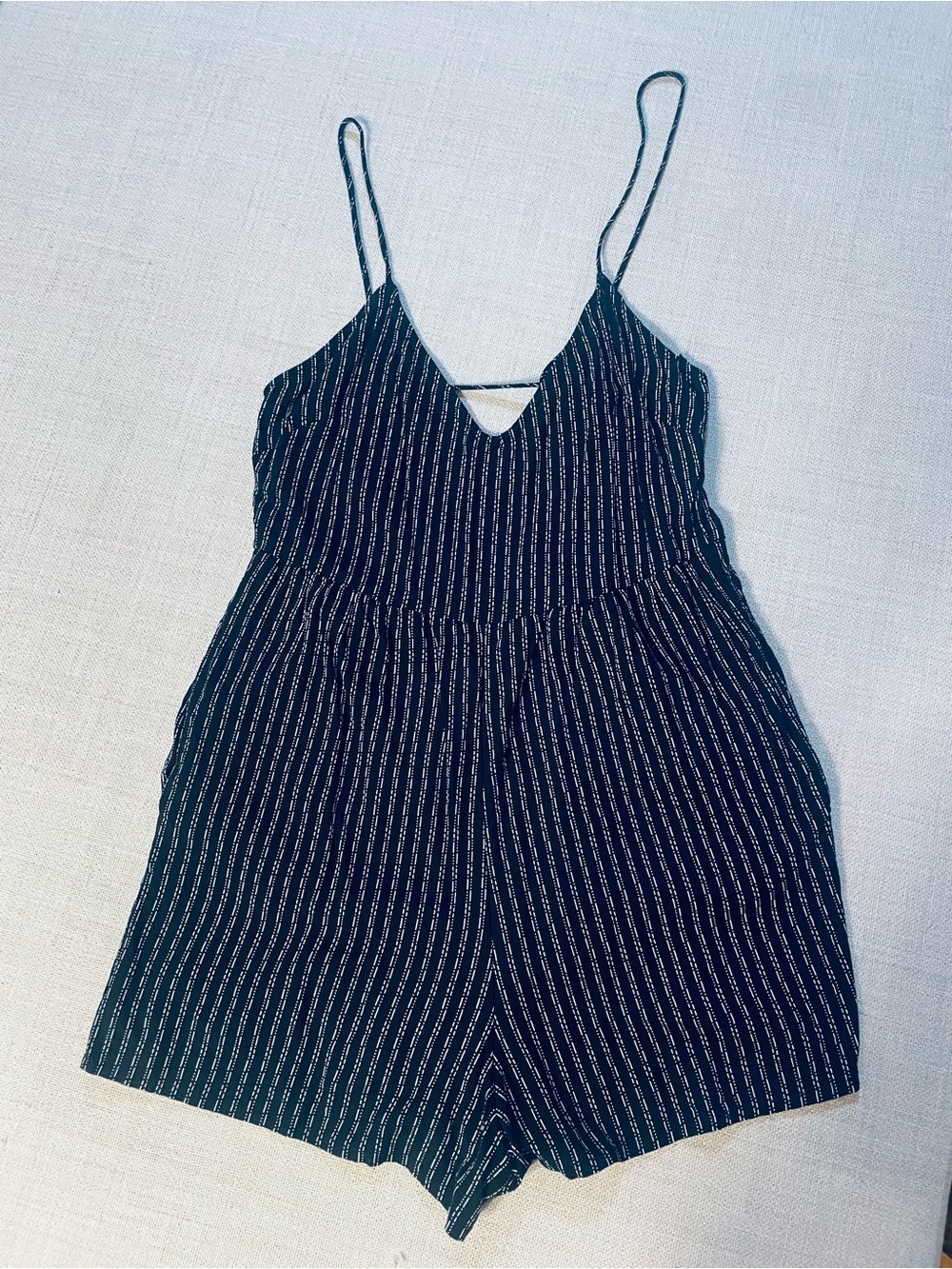 Volcom Wild Queendom Black White Romper Shorts Spaghetti Straps Women’s Size XS